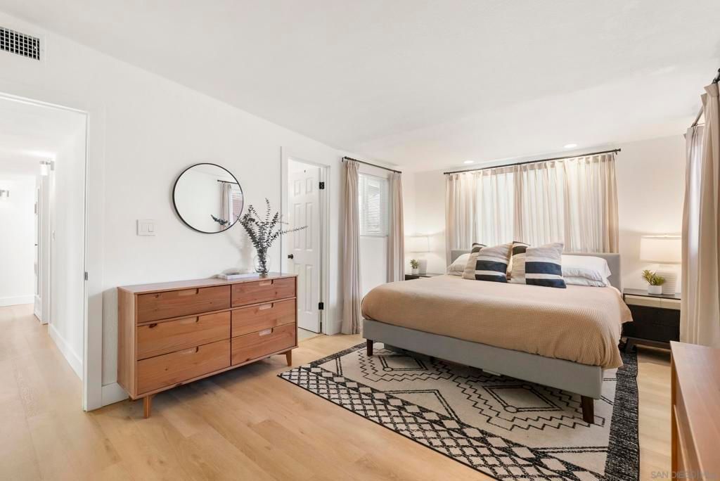 Image 18 of property listing at 1005 Oneonta Avenue, Imperial Beach, CA 91932