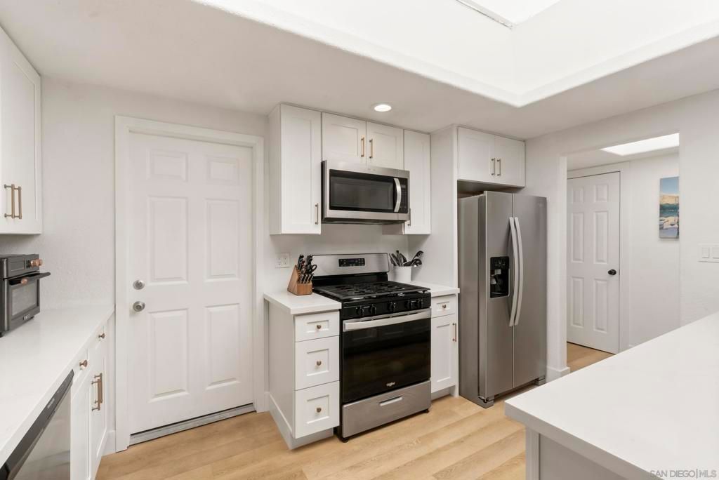 Image 8 of property listing at 1005 Oneonta Avenue, Imperial Beach, CA 91932