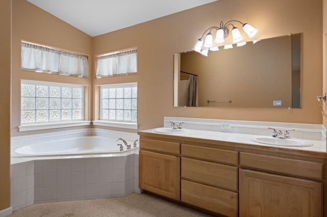 2903 NW Fairway Heights Drive, Bend, OR 97703