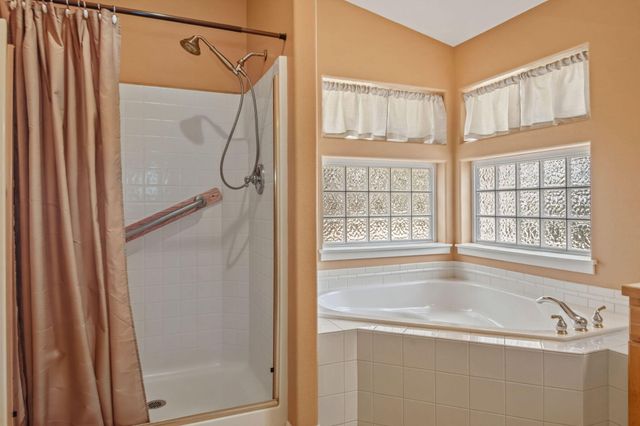 2903 NW Fairway Heights Drive, Bend, OR 97703