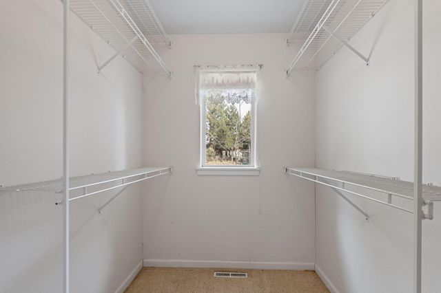 2903 NW Fairway Heights Drive, Bend, OR 97703