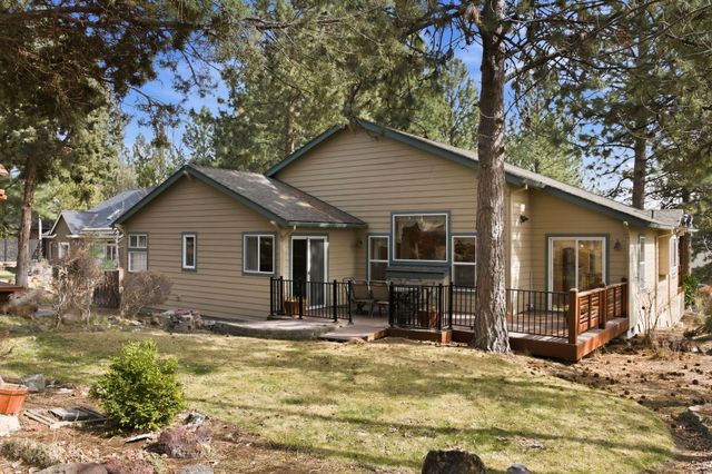 2903 NW Fairway Heights Drive, Bend, OR 97703