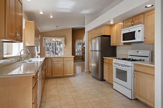 2903 NW Fairway Heights Drive, Bend, OR 97703