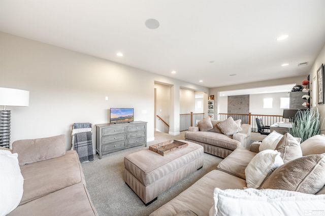 13335 Satinspar Drive, Reno, NV 89511