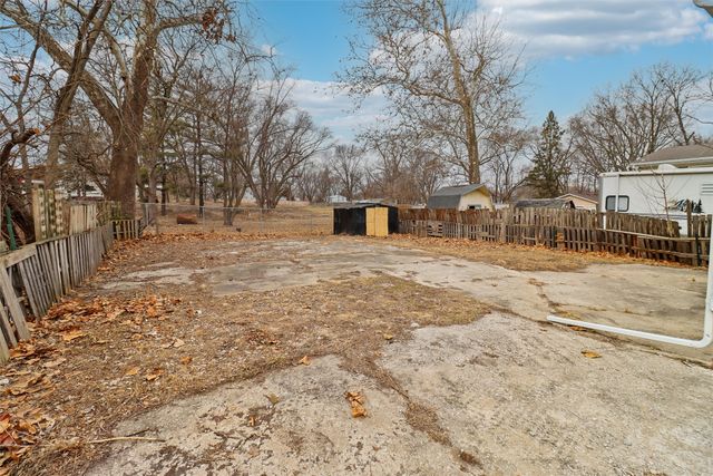 4220 NE 10th Street, Des Moines, IA 50313