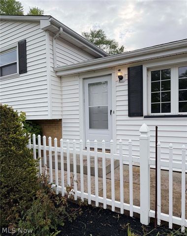 7090 Hillridge Avenue NE, Canton, OH 44721