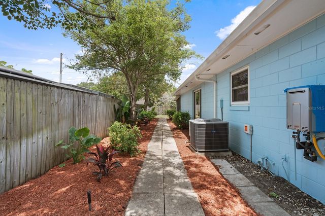 1032 MANCHESTER CIRCLE, Winter Park, FL 32792