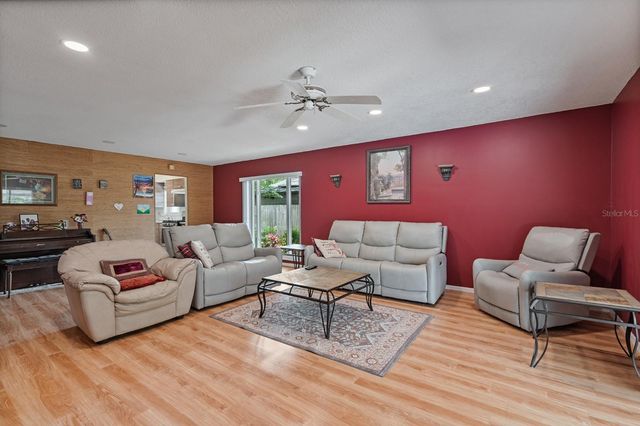 1032 MANCHESTER CIRCLE, Winter Park, FL 32792