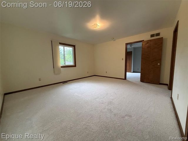 51600 Shelby Road, Utica, MI 48316