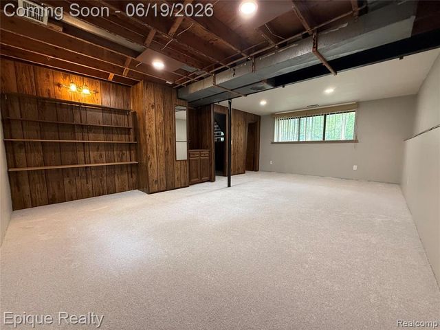 51600 Shelby Road, Utica, MI 48316