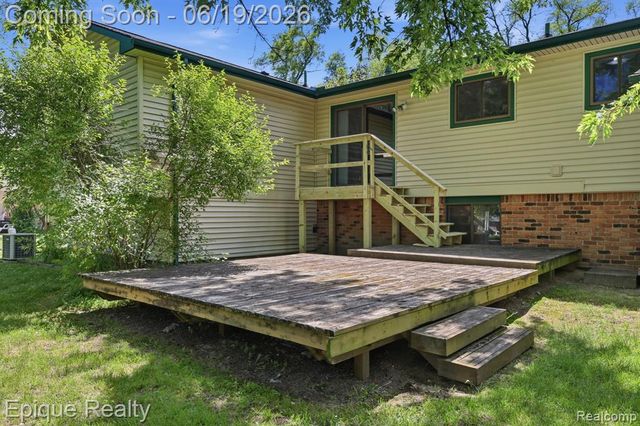 51600 Shelby Road, Utica, MI 48316