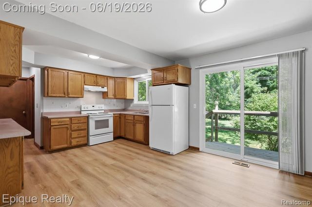 51600 Shelby Road, Utica, MI 48316