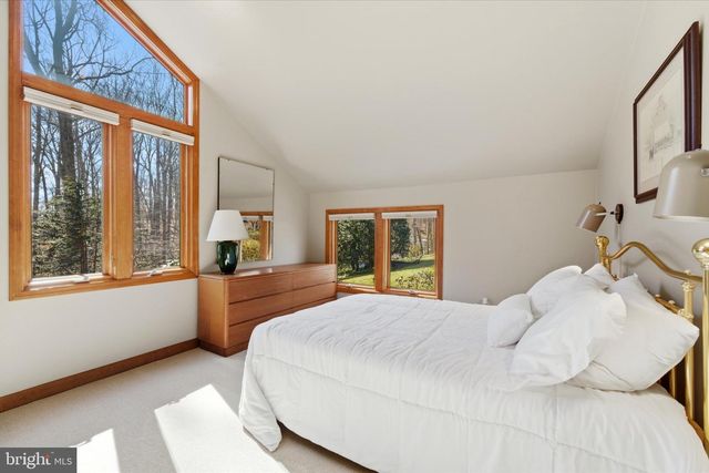 12500 PARADISE SPRING RD, Clifton, VA 20124