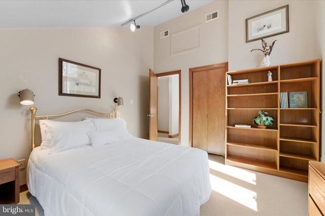 12500 PARADISE SPRING RD, Clifton, VA 20124