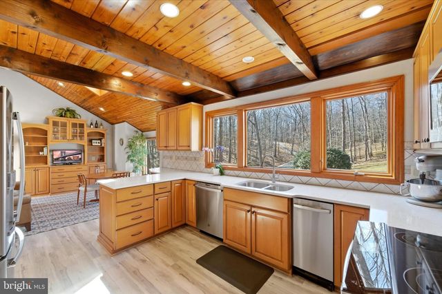 12500 PARADISE SPRING RD, Clifton, VA 20124