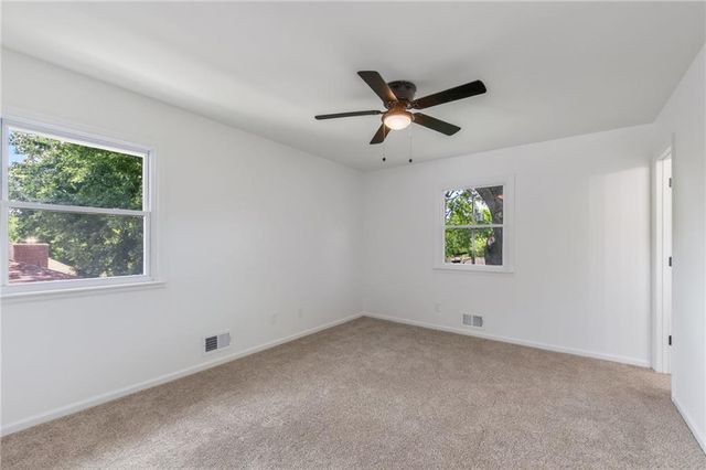 1006 Orrington Place, Lee's Summit, MO 64081
