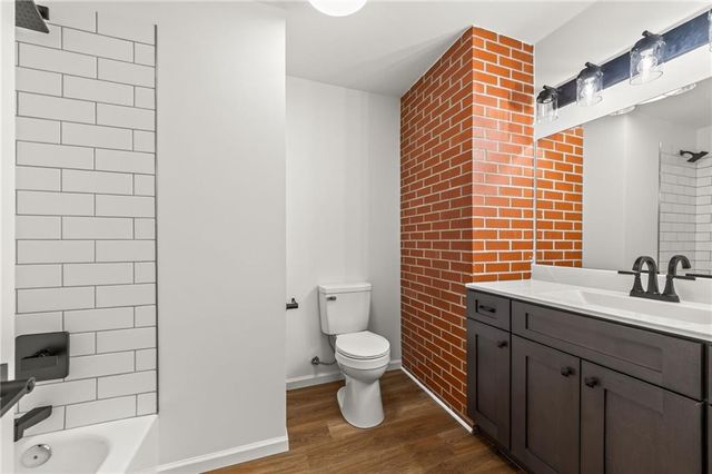 1006 Orrington Place, Lee's Summit, MO 64081