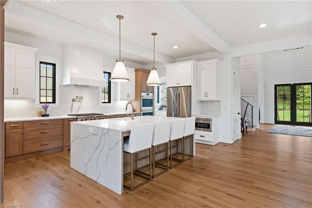 1223 Maple Chase Lane, Winston-salem, NC 27106