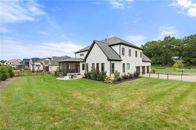 1223 Maple Chase Lane, Winston-salem, NC 27106