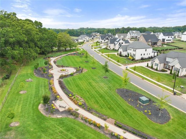1223 Maple Chase Lane, Winston-salem, NC 27106