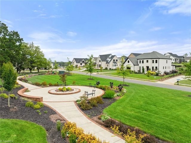 1223 Maple Chase Lane, Winston-salem, NC 27106