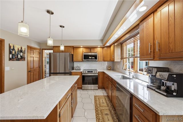 5680 Kippen Drive, Clarence, NY 14051