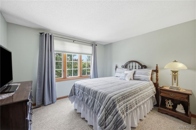 5680 Kippen Drive, Clarence, NY 14051