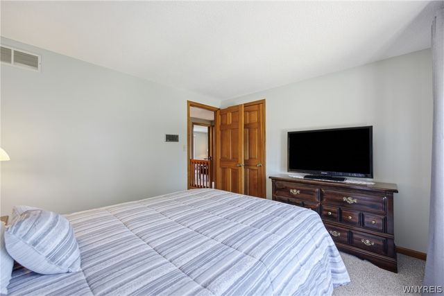 5680 Kippen Drive, Clarence, NY 14051