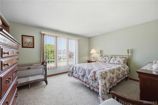 5680 Kippen Drive, Clarence, NY 14051