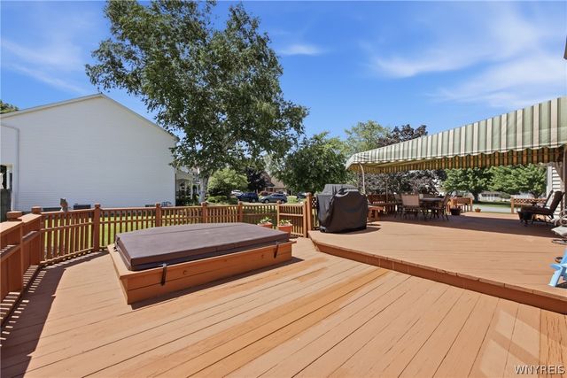 5680 Kippen Drive, Clarence, NY 14051