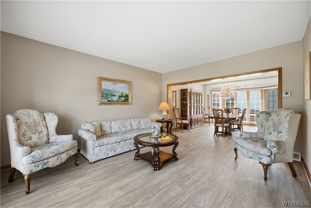5680 Kippen Drive, Clarence, NY 14051