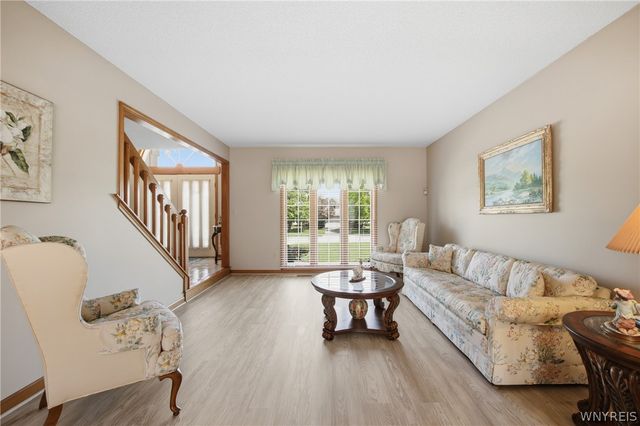 5680 Kippen Drive, Clarence, NY 14051