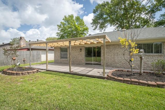 4102 Longhorn Drive, Baytown, TX 77521