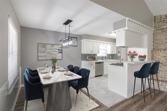 4102 Longhorn Drive, Baytown, TX 77521