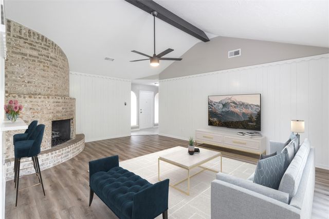 4102 Longhorn Drive, Baytown, TX 77521