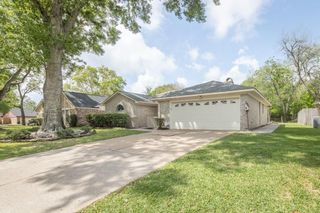 4102 Longhorn Drive, Baytown, TX 77521