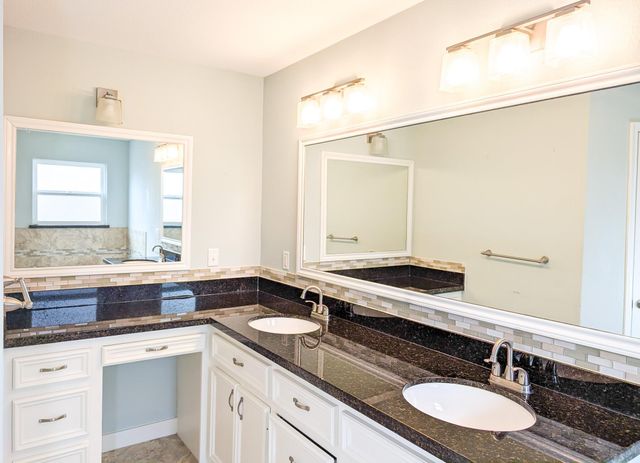 1734 Knightwick Drive, Houston, TX 77008