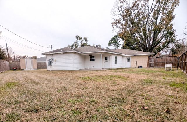 1734 Knightwick Drive, Houston, TX 77008