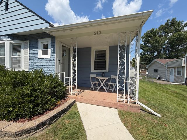 210 E Madison Street, Lombard, IL 60148