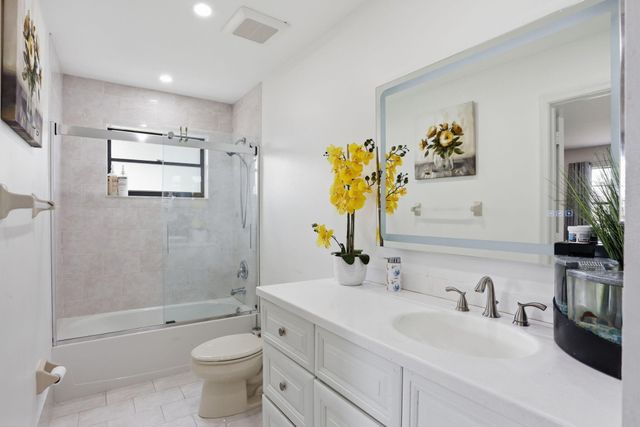 23451 SW 55th Avenue B, Boca Raton, FL 33433