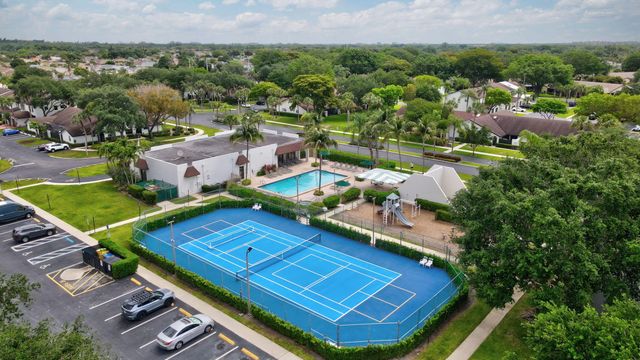 23451 SW 55th Avenue B, Boca Raton, FL 33433