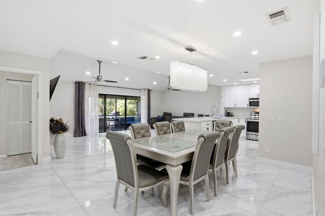 23451 SW 55th Avenue B, Boca Raton, FL 33433