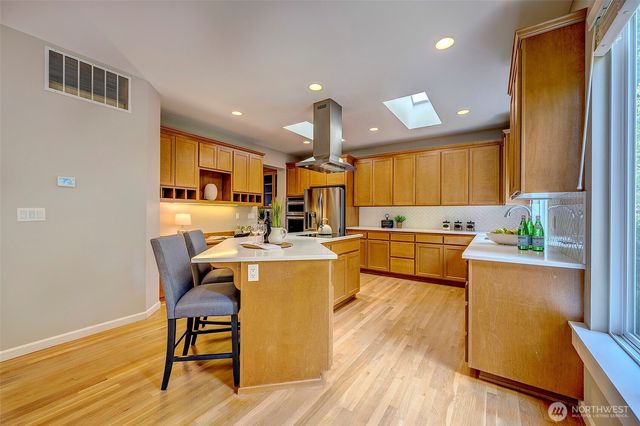 17135 164th Way SE, Renton, WA 98058