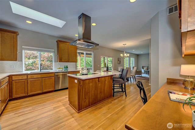 17135 164th Way SE, Renton, WA 98058