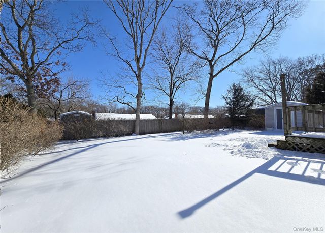 15 Mountain Street, Ronkonkoma, NY 11779