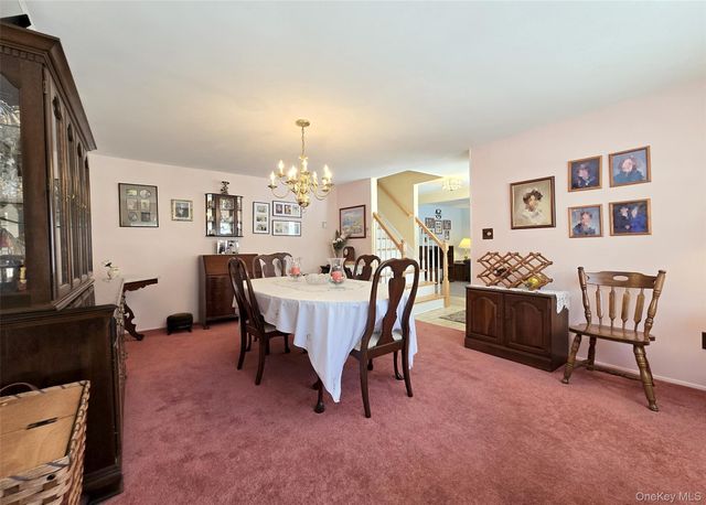 15 Mountain Street, Ronkonkoma, NY 11779