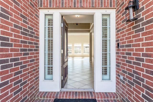 9223 Gauguin Lane, Houston, TX 77459