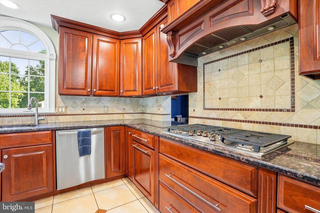 1900 GIBSON DR, Hatboro, PA 19040