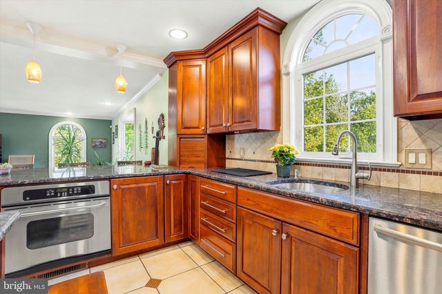 1900 GIBSON DR, Hatboro, PA 19040