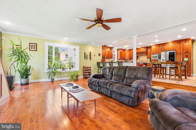 1900 GIBSON DR, Hatboro, PA 19040
